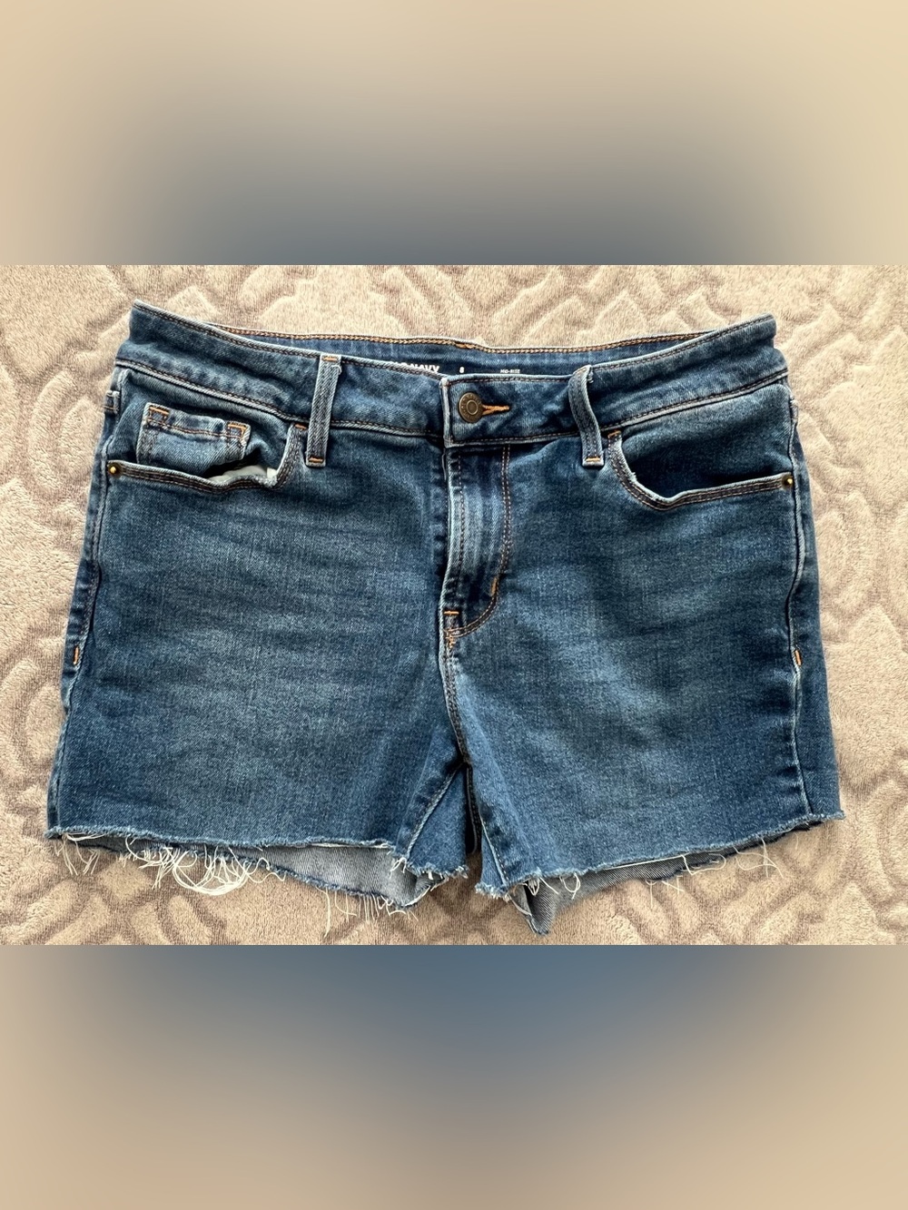 Old Navy Hand Cut Denim Shorts Women’s Size 8 Long